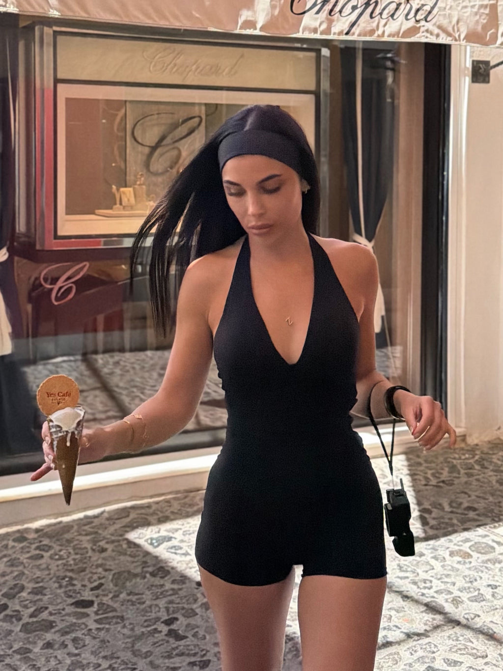 V-neck halter top