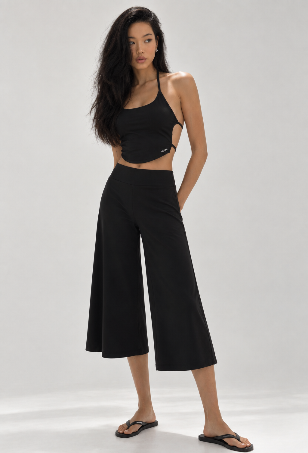 Flow capri pants - black
