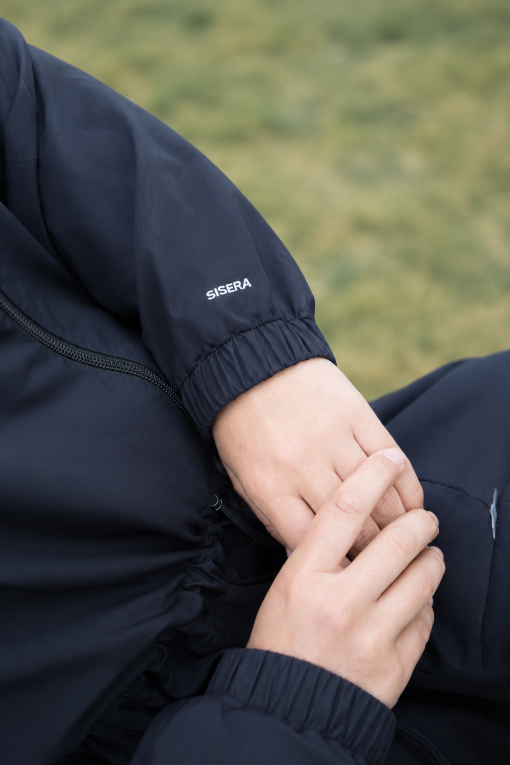 The all weather jacket - black