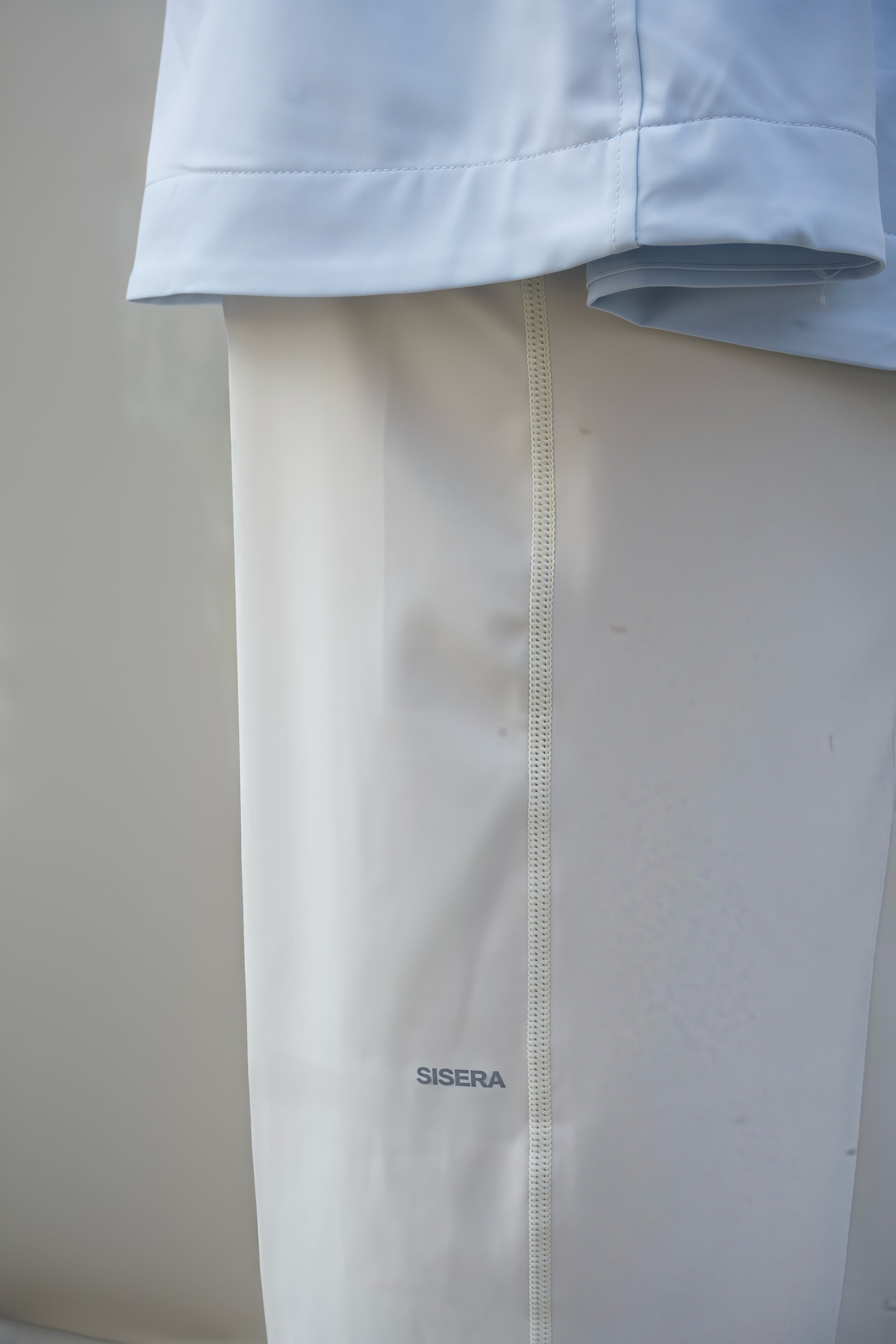 Soft motion pants - white