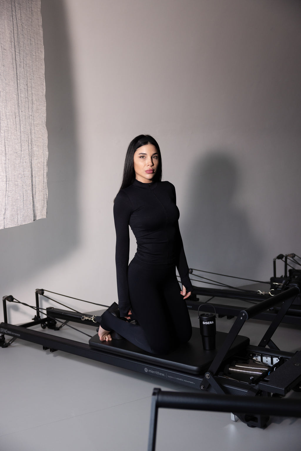 The Balance Seamless Vest in Black