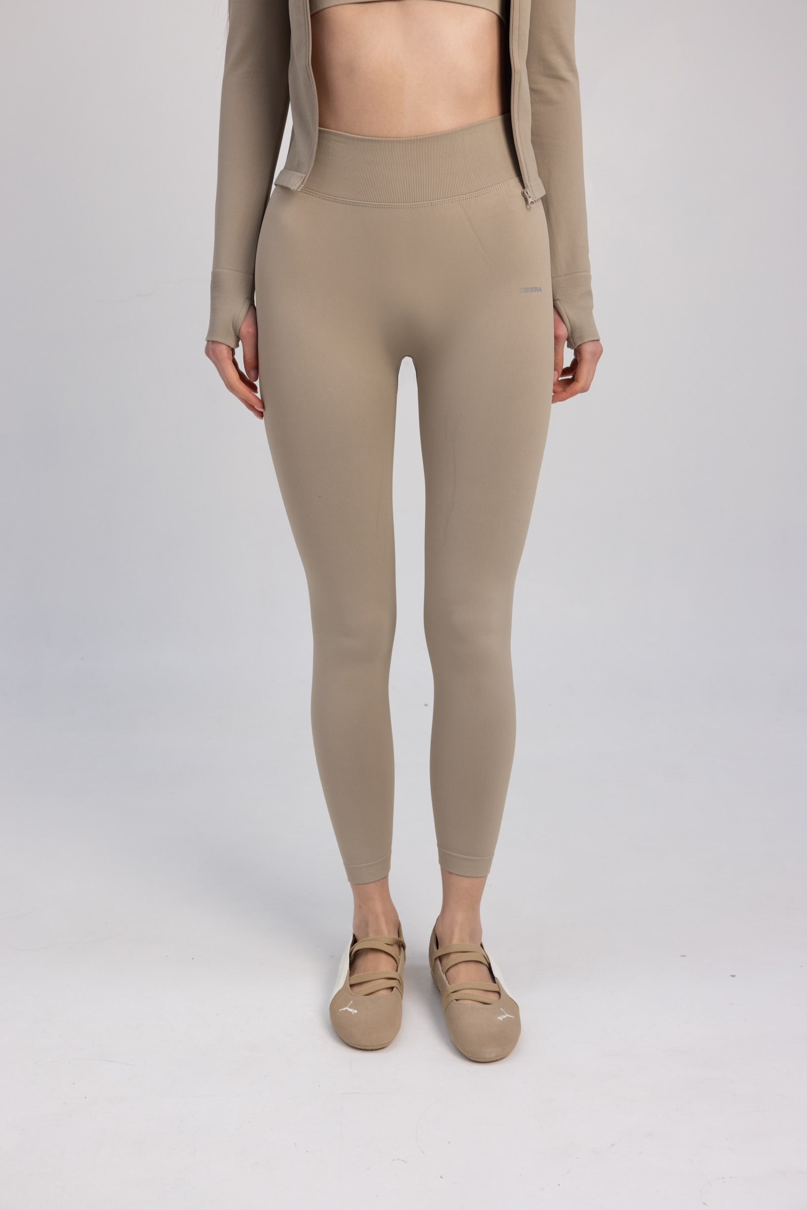 The Balance Seamless Legging in Nude