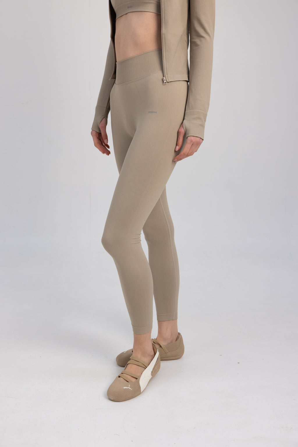 The Balance Seamless Legging in Nude
