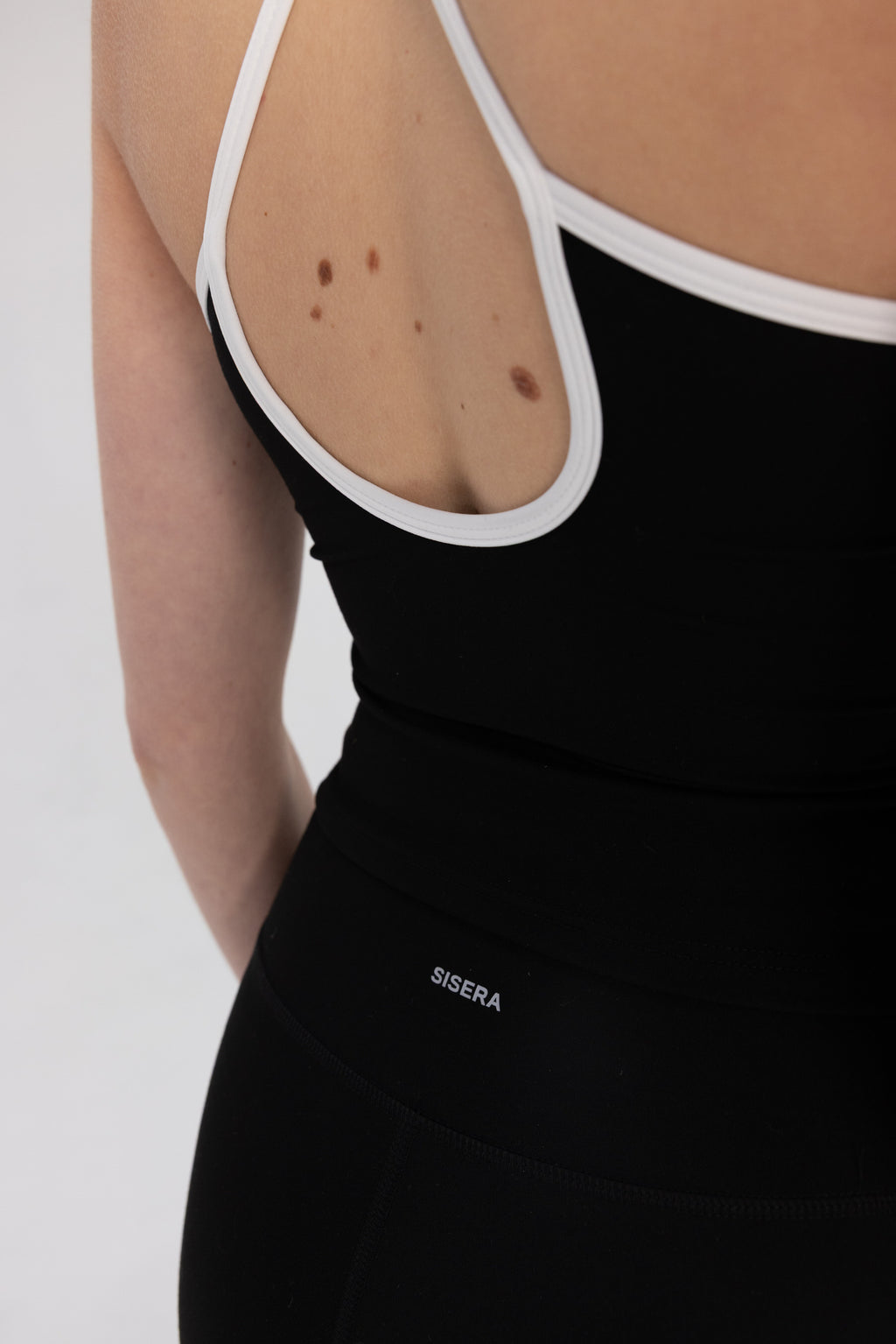 Gymgirl Top in Black